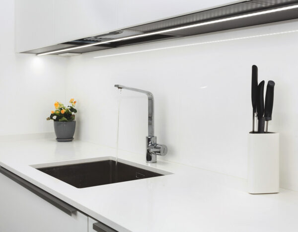 Blat de bucatarie compact laminat Krono Slim Line - Snow White 8685 (4100x650 mm) - imagine 2